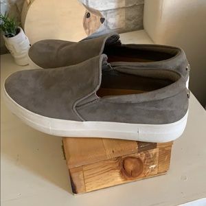 Steve Madden Platform Slip ons